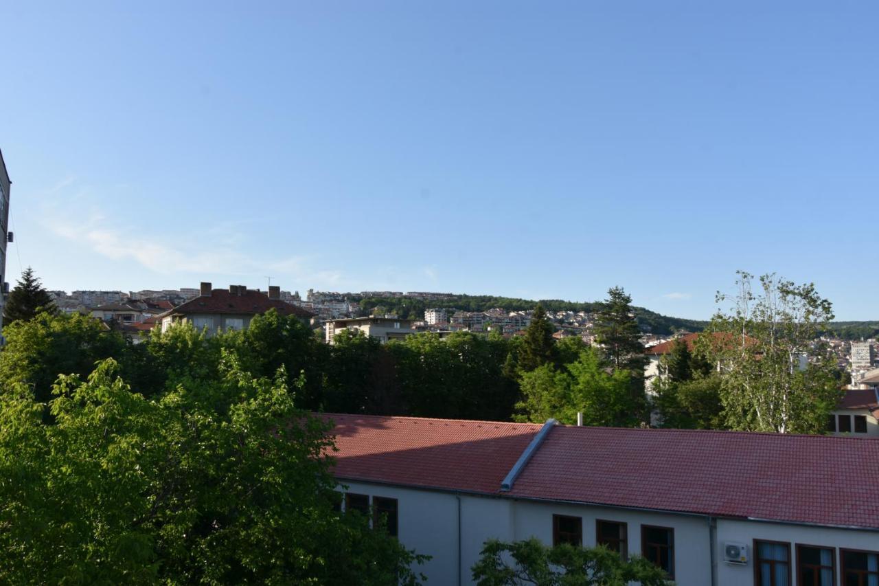 Tarnovo Studios City Center Weliko Tarnowo Exterior foto
