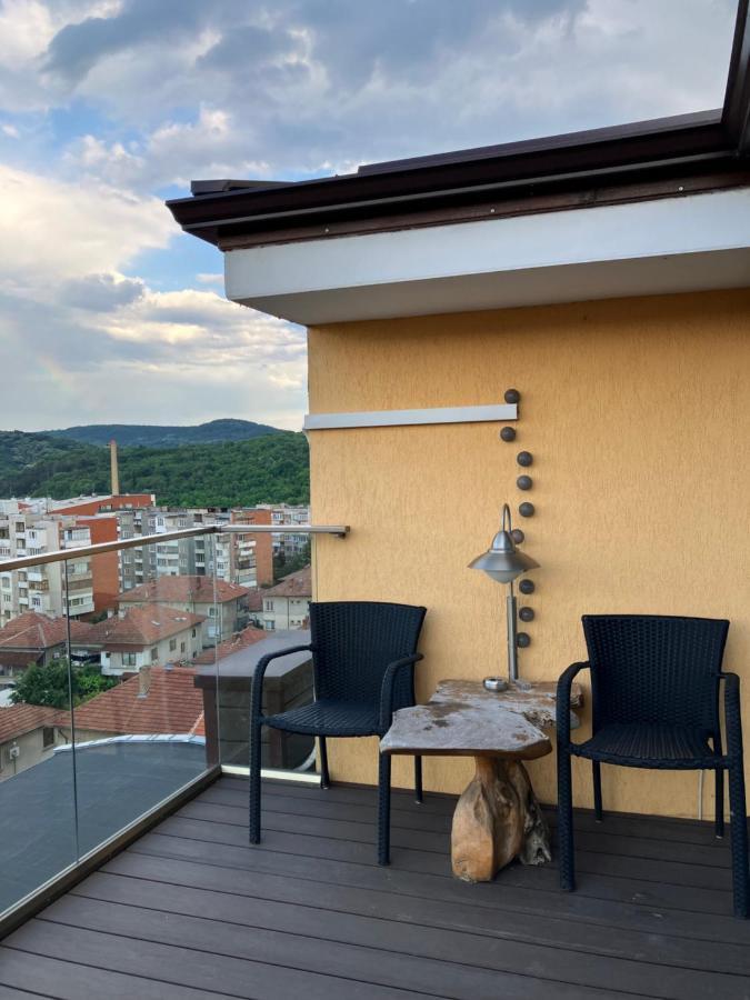 Tarnovo Studios City Center Weliko Tarnowo Exterior foto